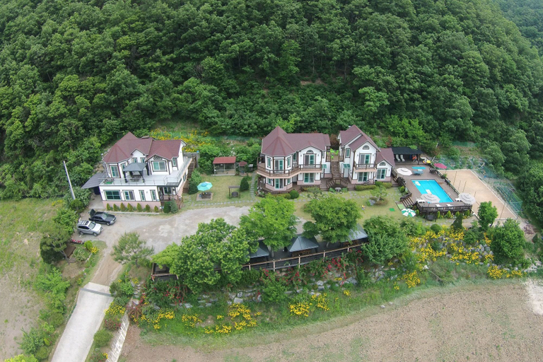 Exterior & Views 2, Forest of Color Pension, Chuncheon