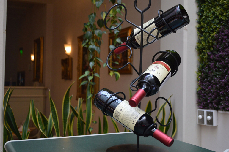 Food & Drinks 5, Hotel Royal Palace, ZONA 1
