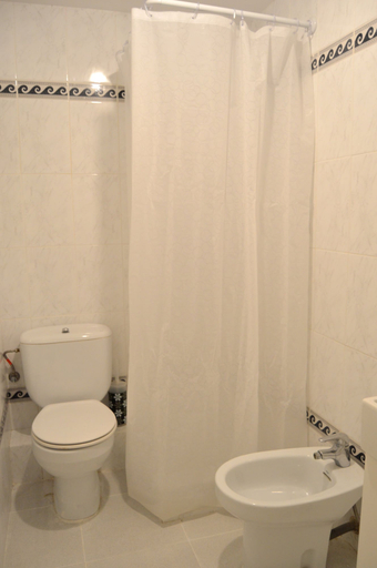 Bathroom 3, Apartments Soleil Plage, Girona