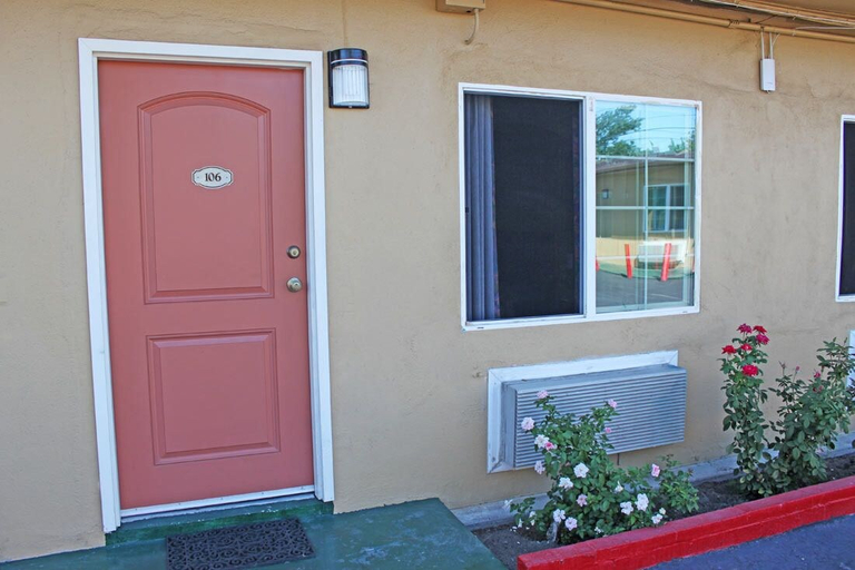 Exterior & Views 2, Royla Motel, Los Angeles