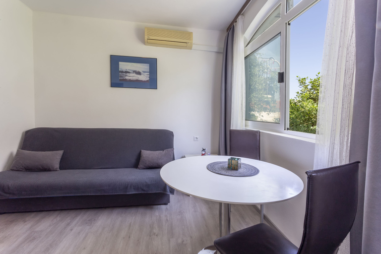 Others 4, Apartments Milka, Hvar