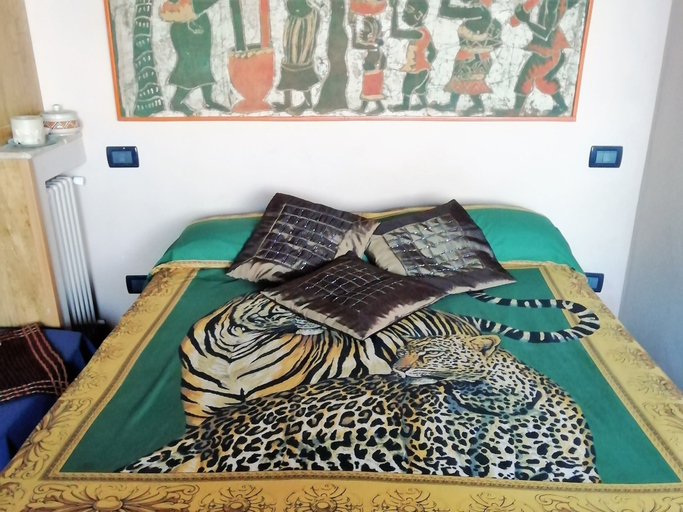 Room 5, House Limone, Genova