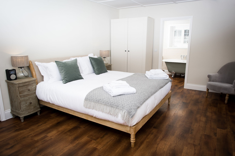 Bedroom 2, The Fox, Hampshire
