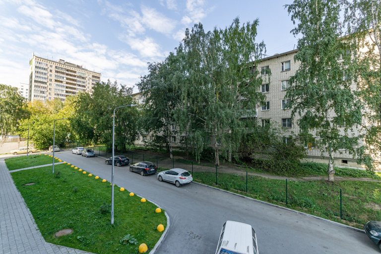 Exterior & Views 2, Apartment Etazhydaily Studencheskaya, Ekaterinburg gorsovet