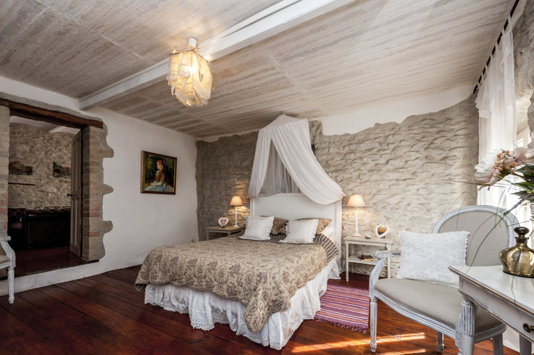 Bedroom 5, La Ribeyrette, Gard