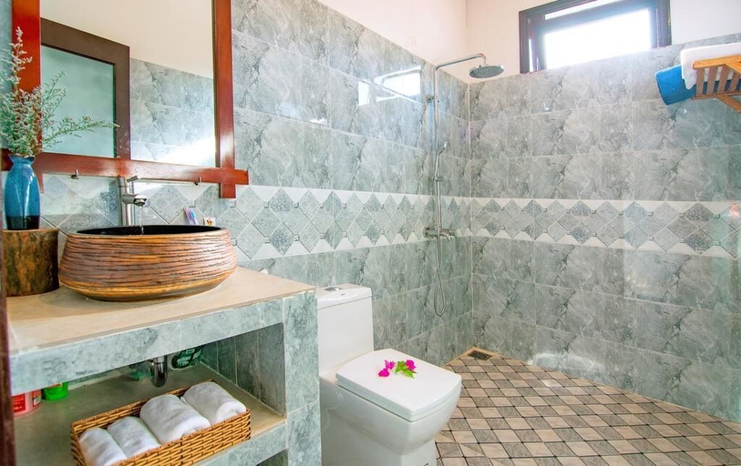 Bathroom 3, Vu Nhi Homestay, Da Nang