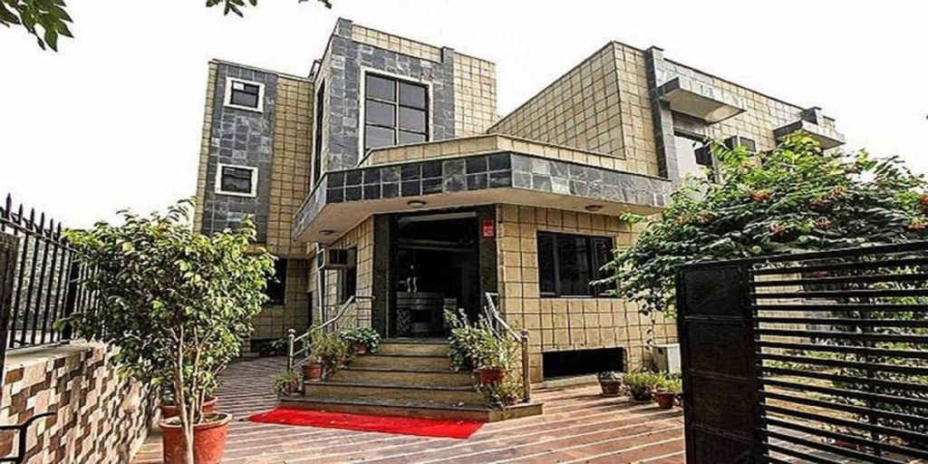 Smart Villa 5 by Royal Collection, Gurgaon