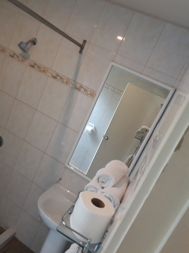 Bathroom, Dorothy's Muri Beach Bungalows, Rorotonga