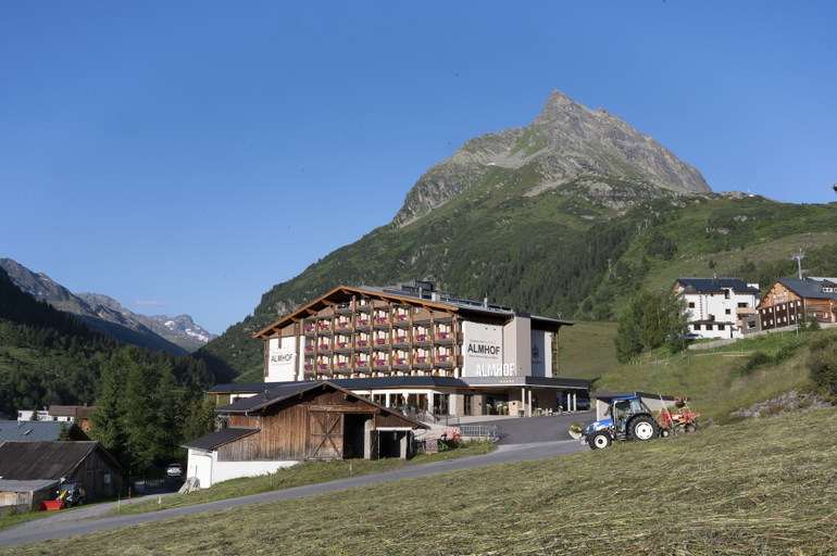 Exterior & Views 2, Hotel Almhof, Landeck