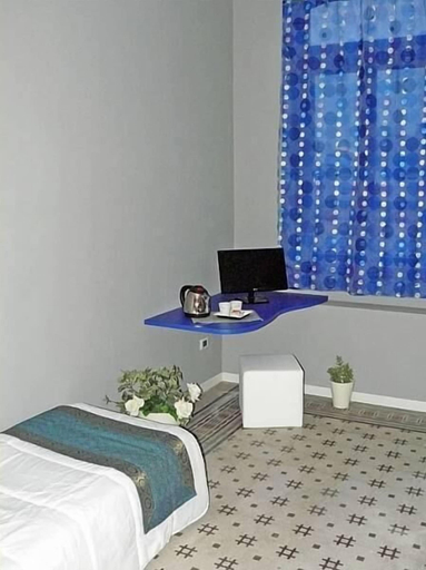 Bedroom 2, GIO'EL Happiness Guest House, Bergamo