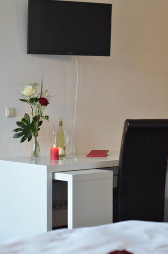 Bedroom 4, Landhotel Zerlaut, Ravensburg