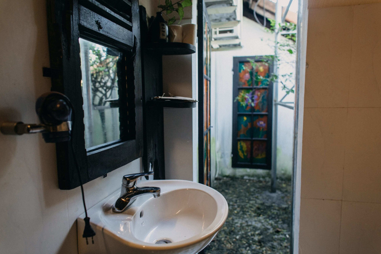 Bathroom 4, Thuy Bieu Homestay, Huế