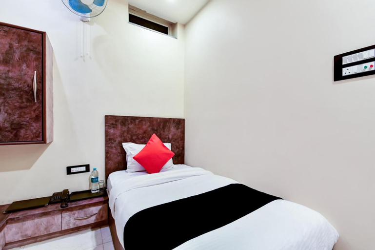 Bedroom 12