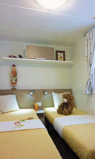 Bedroom 2, Victoria Mobilehome Bi Village, Fažana