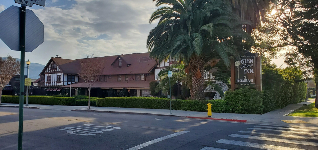 Exterior & Views 1, Glen Tavern Inn, Ventura