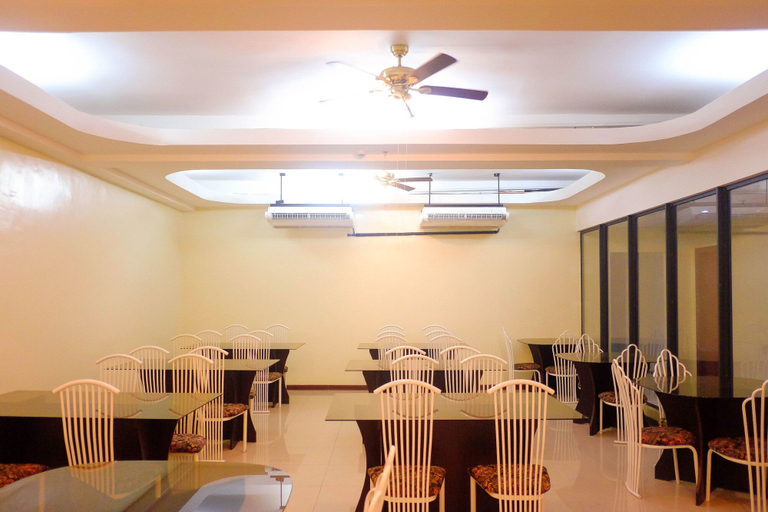 Food & Drinks 3, Metro Park Hotel Mandaue, Mandaue City