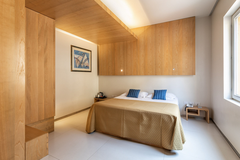 Bedroom 3, Minerva, Siena