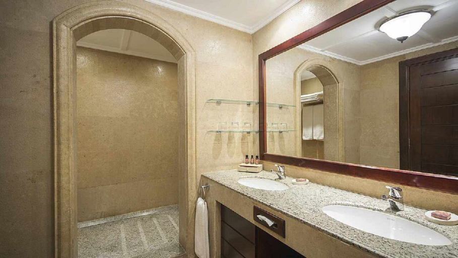 Bathroom 5, ROBINSON SOMA BAY, Safaja