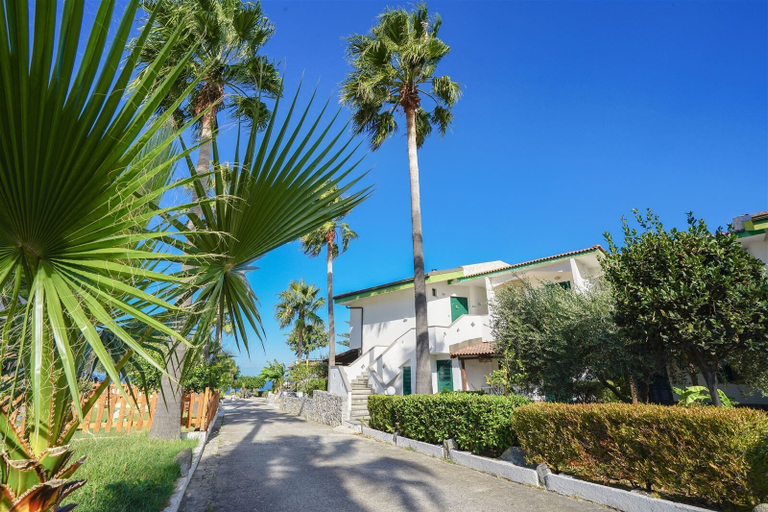 Exterior & Views 2, Hotel Residence Santa Monica, Vibo Valentia