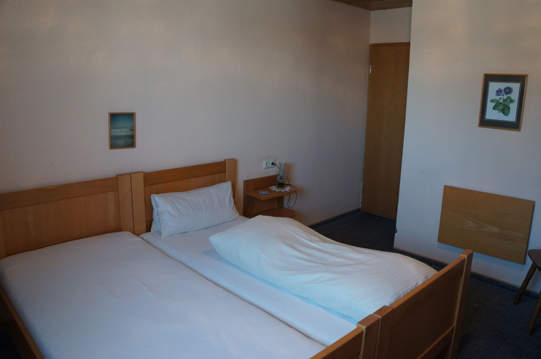 Bedroom 2, Gasthof Bauer, Kelheim