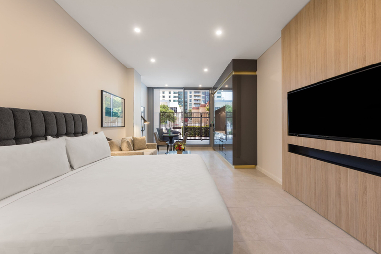 Bedroom 4, Meriton Suites Broadbeach, Gold Coast, Gold Coast