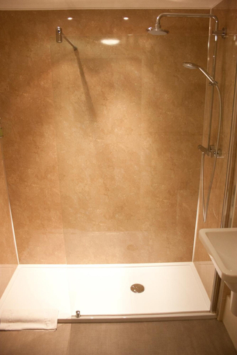 Bathroom 3, The Kings Arms, North Yorkshire