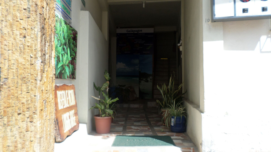Exterior & Views 2, Hostal Miconia, Santa Cruz
