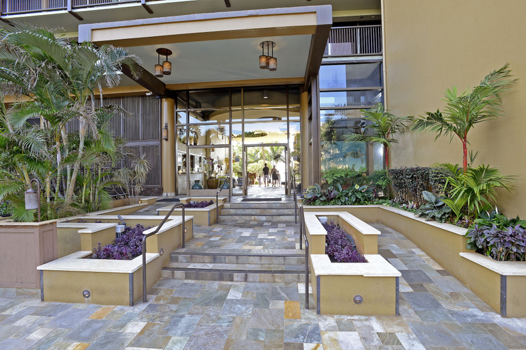 Food & Drinks 5, Mana Kai Maui- Official Onsite Rental, Maui