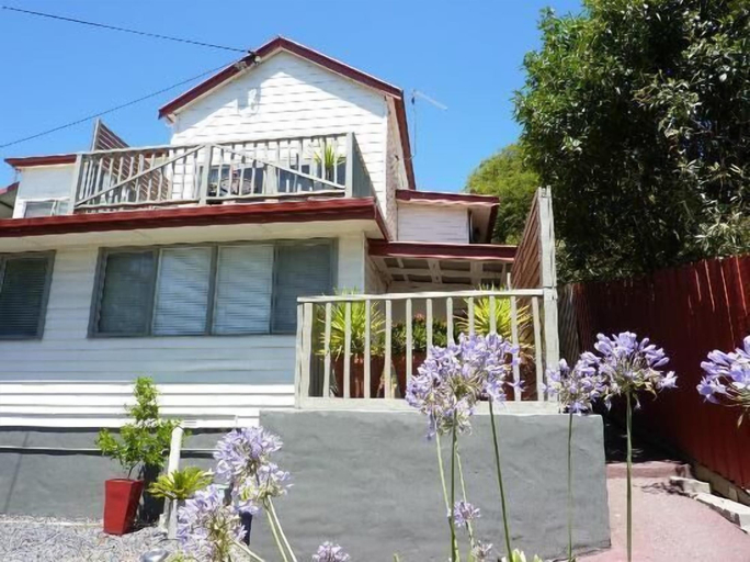 Exterior & Views 2, Healesville Apartments, Yarra Ranges - North