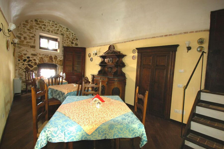 Others 5, Bed and Breakfast Via Della Piazza, L'Aquila