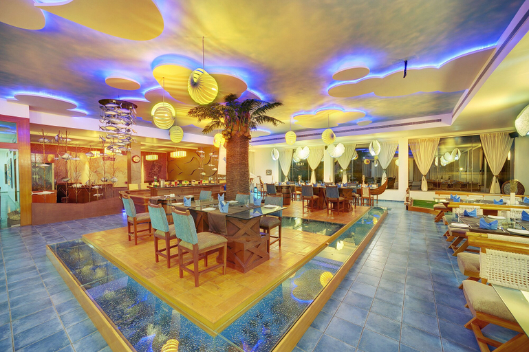 Food & Drinks 4, Aarohi Starz Club, Ahmadabad