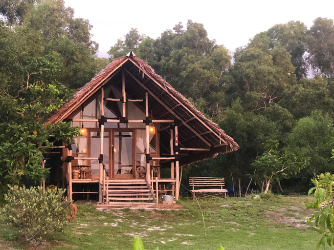 Eco Beach Tent by Billiton, Belitung