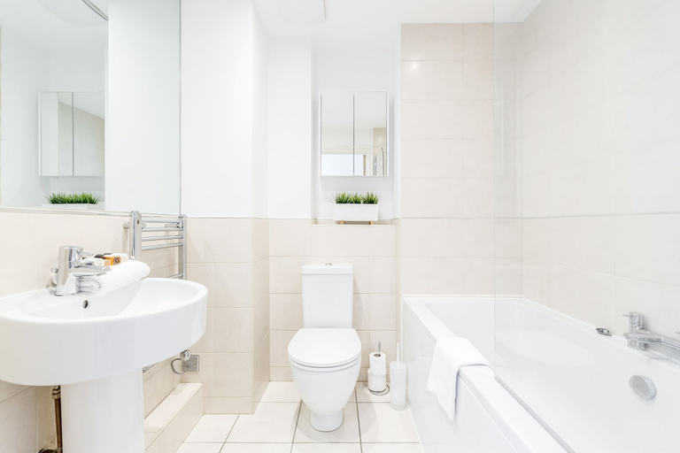 Bathroom 3, Roomspace Apartments -Abbot's Yard, Surrey