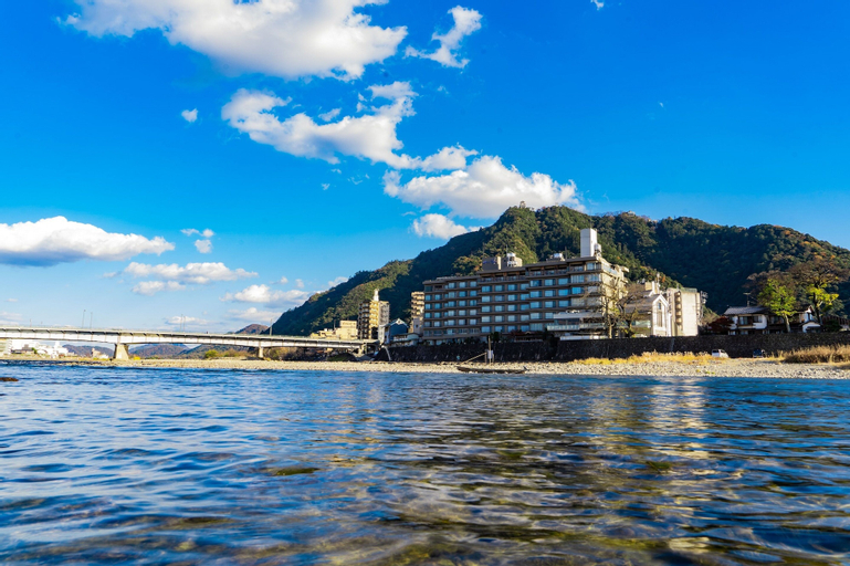 Juhachiro, Gifu