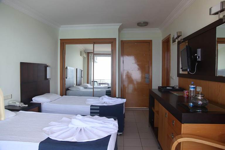 Bedroom 4, Yali Hotel, Manavgat