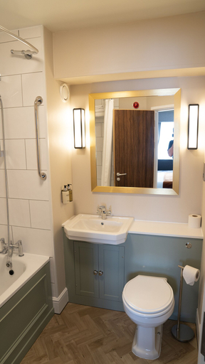 Bathroom 4, Spread Eagle, Gailey by Marston's Inns, Staffordshire