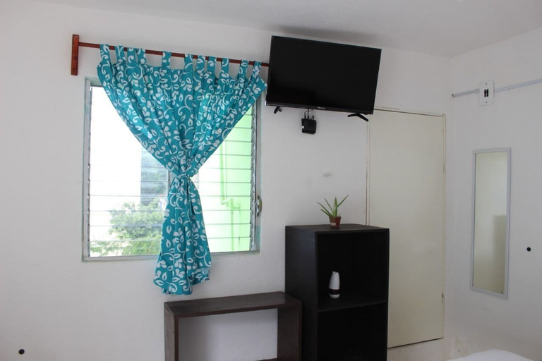Others 4, Estudio GH, Cozumel