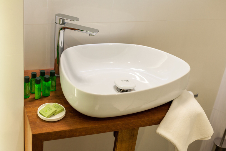 Bathroom 4, Hugo Hotel, Varna