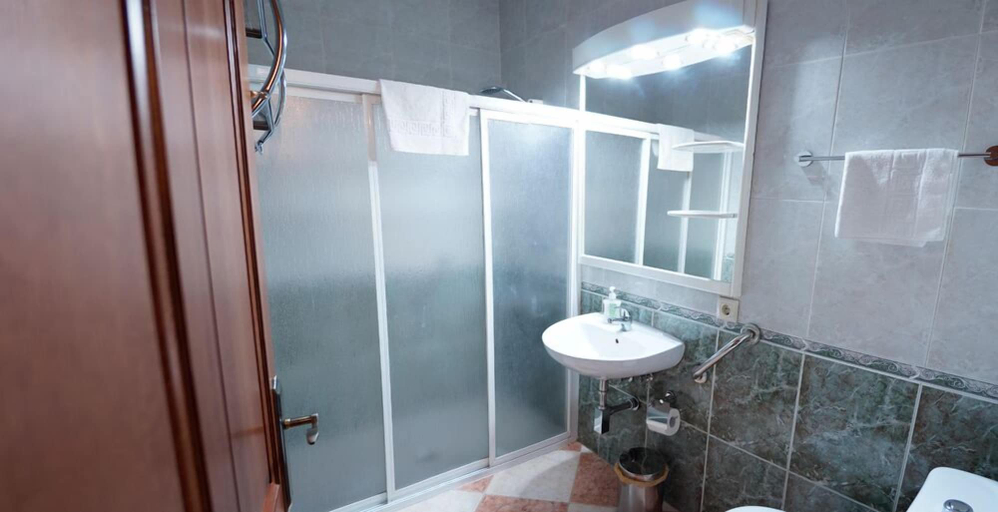 Bathroom 3, Apartamentos Embrujo de Azahar, Córdoba
