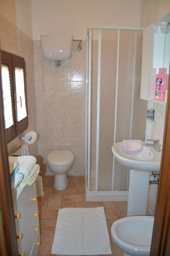 Bathroom 4, Borgo San Savino, Perugia