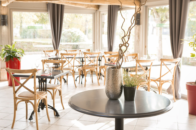 Food & Drinks 5, Normandy Country Club, Orne