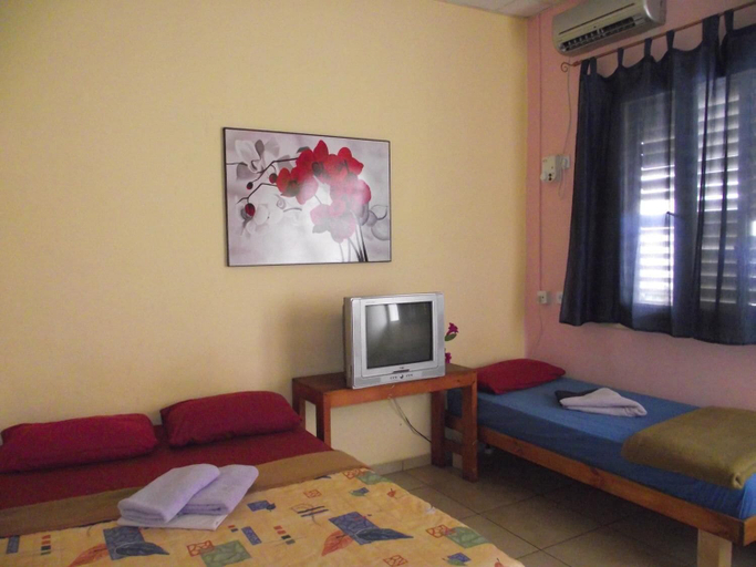 Bedroom 4, Hotel 28