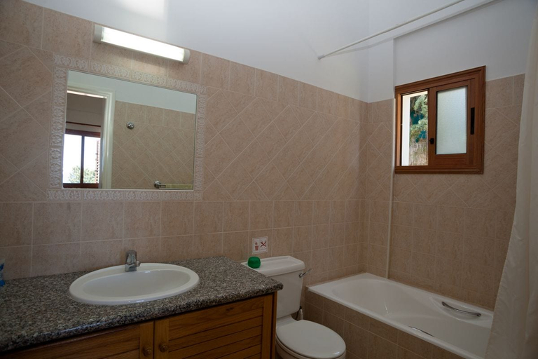 Bathroom 4, Villa Amalia