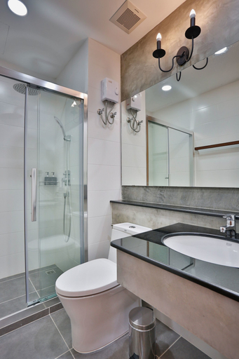 Bathroom 5, Sansuntree, Muang Lamphun