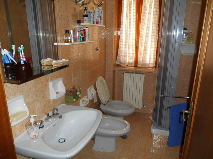 Bathroom, Villa Palmisani, Bari