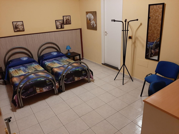 Bedroom 5, Copenaghen House, Sassari