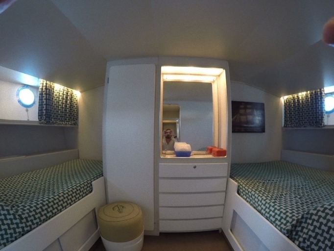 Bathroom 4, Yacht Suite Rosignano Solvay, Livorno
