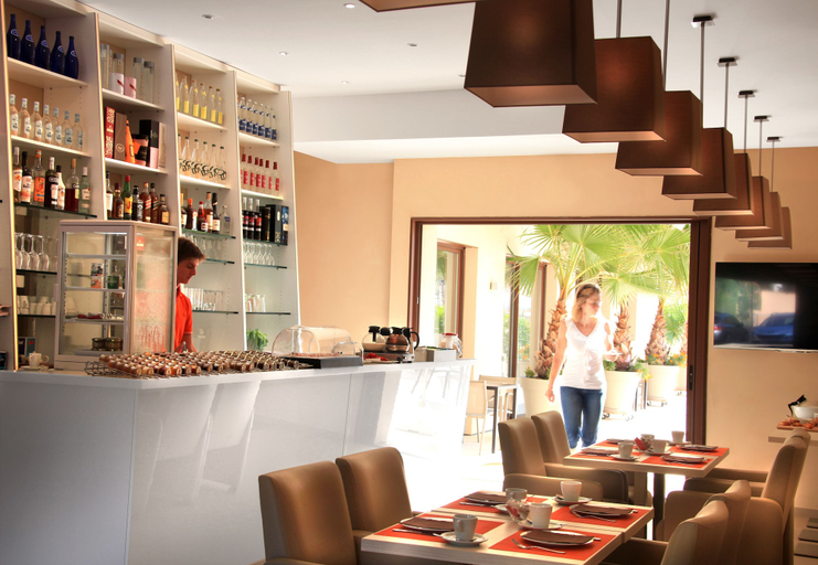 Food & Drinks 5, Hotel Seventeen, Alpes-Maritimes