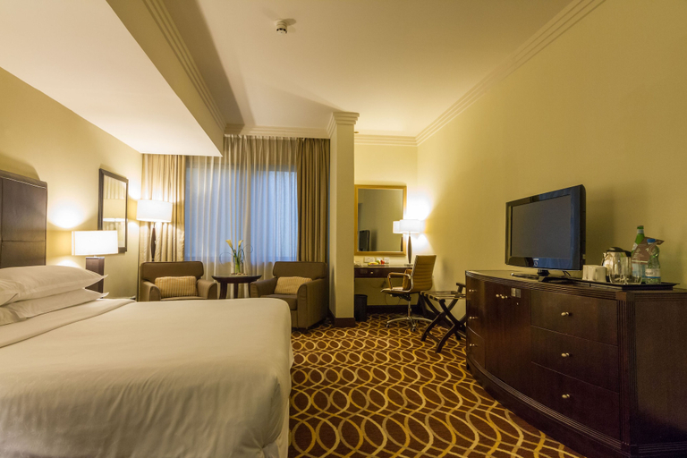 Bedroom 4, Sunday Suites Excelsior Hotel Deira (formerly Sheraton Deira), Dubai