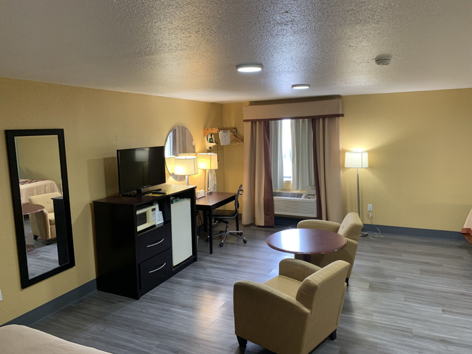 Others 5, Super 8 By Wyndham Richmond, Madison